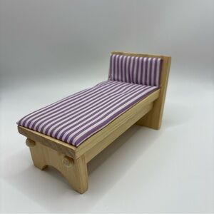 Kidkraft Dollhouse Furniture Wooden Purple/ White Patio Chaise Lounge Couch 50